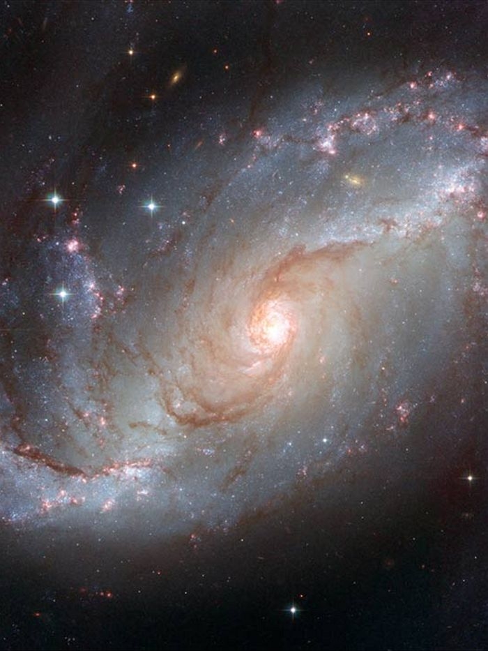 Hubble Barred Spiral Galaxy NGC1672 (abc.net.au)